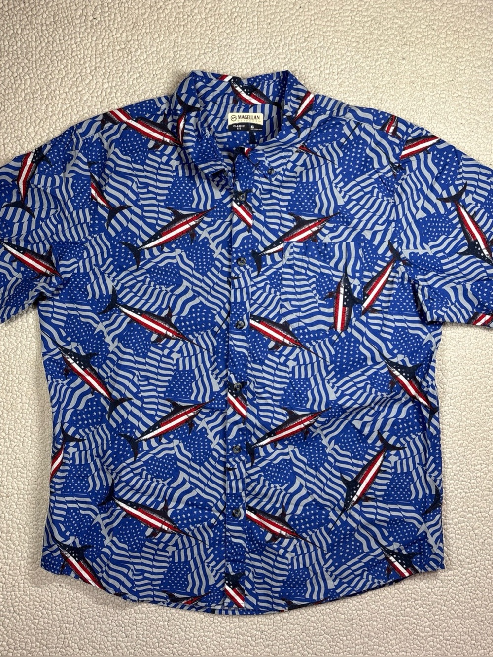 Magellan Summerville Classic Fit Men XL Blue USA Flag/Fish S/S Button Down Shirt